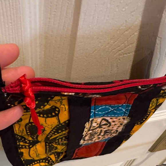 Colorful Patterned Crossbody Bag - Picture 3 of 6